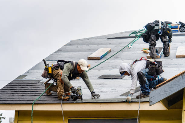 Professional Gutter Installation technician working in Linden, IN